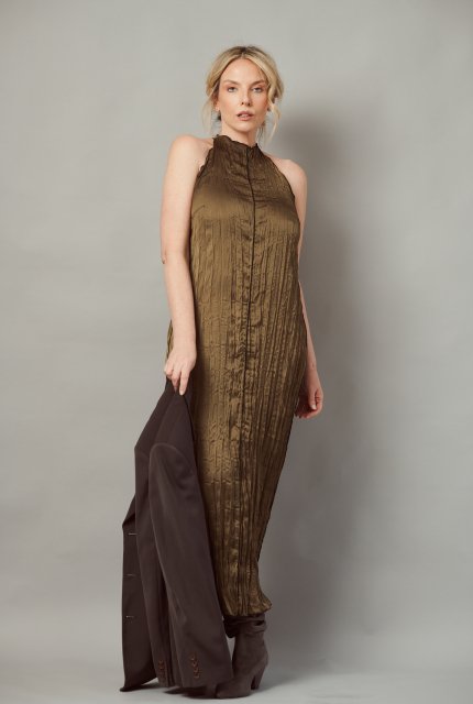 Vertical Image 2